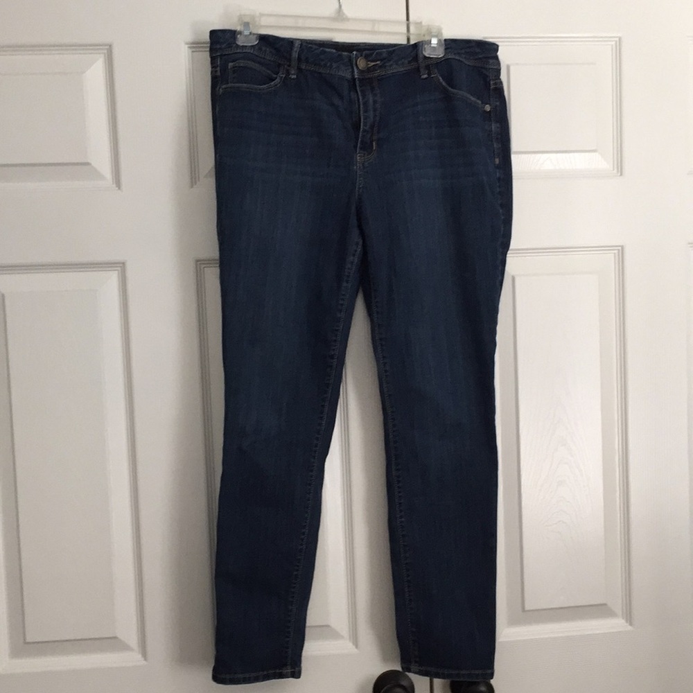 Vera Wang Skinny Midrise Jeans 12